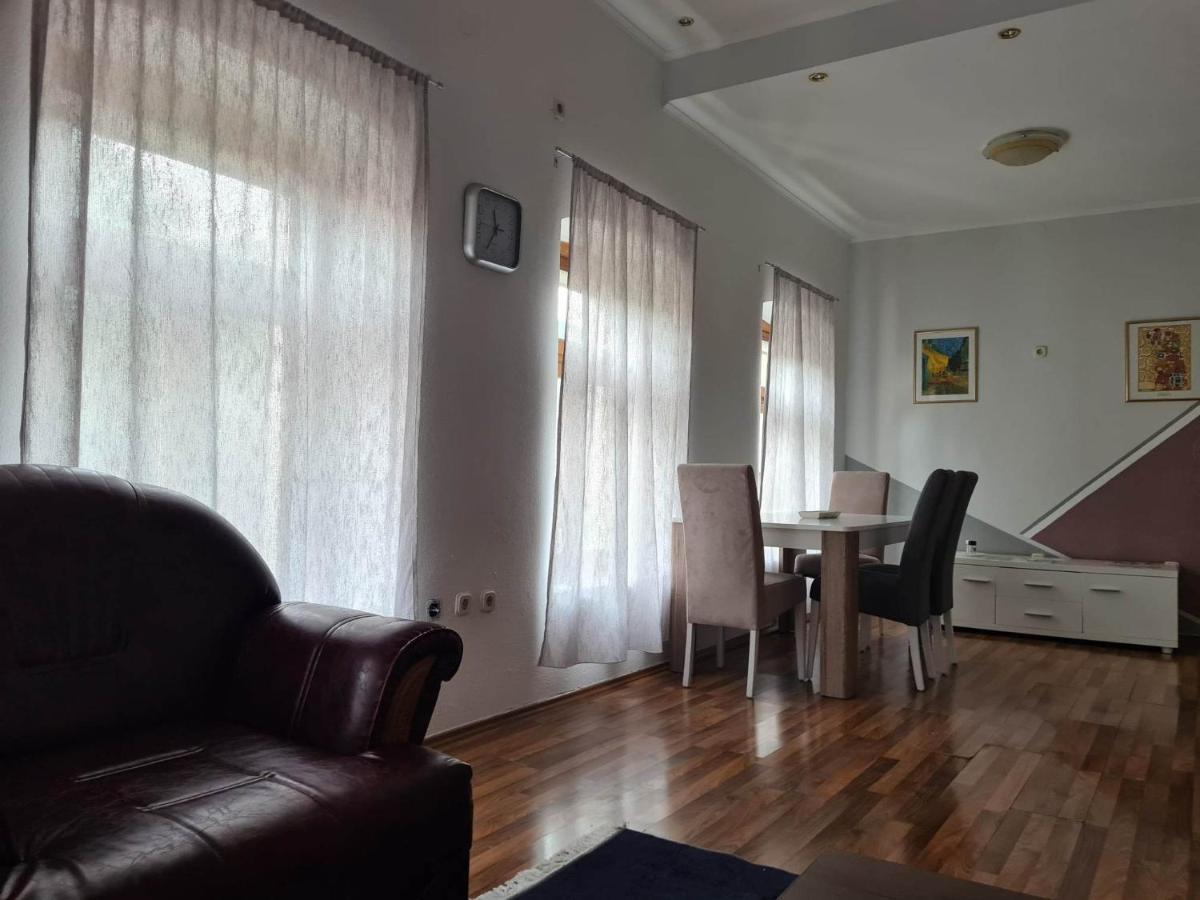 Stan Mostar-Mostovi Esterno foto
